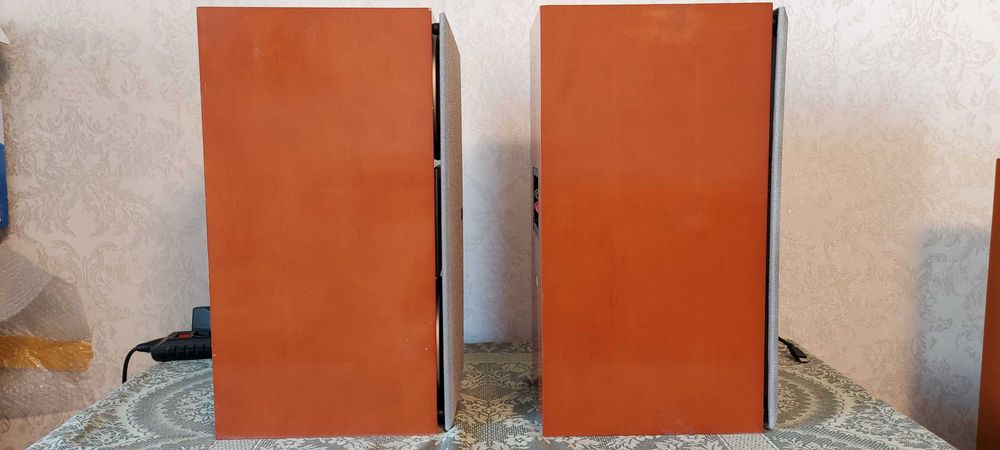 Пара Yamaha NS-C7HX