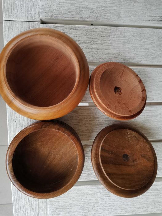 Комплект стъклени чаши и декорации за дома