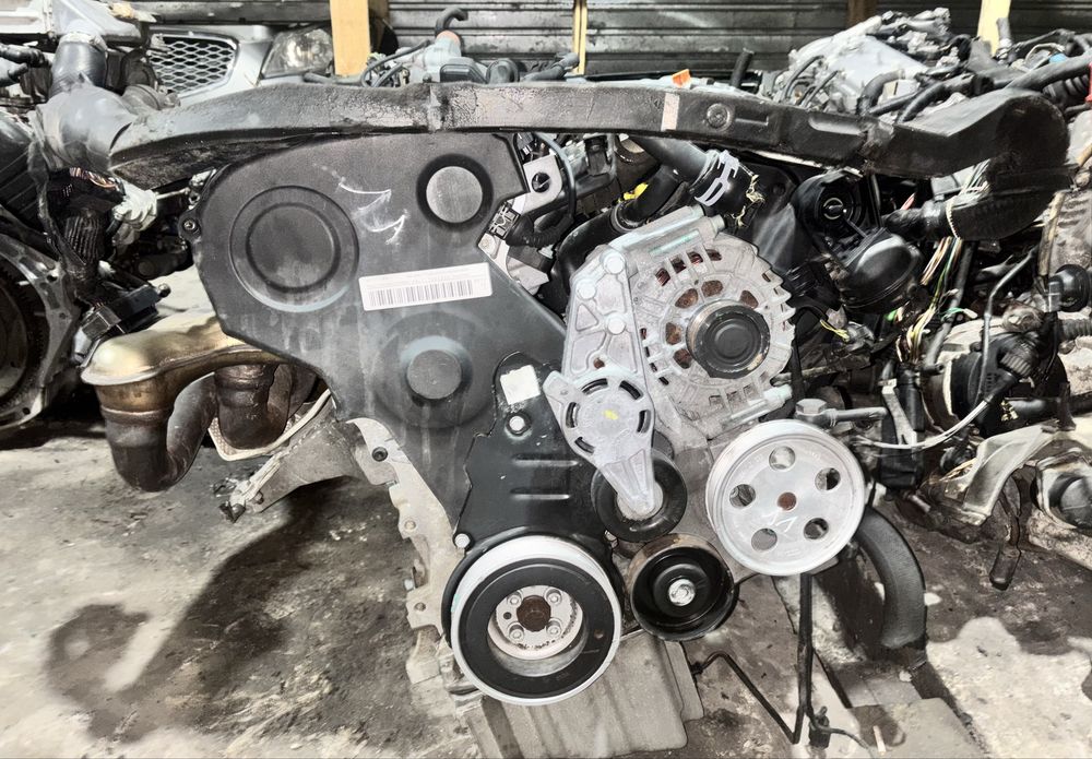 Двигатель мотор ауди A4 ALT 2.0