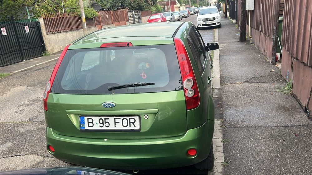 Inchiriez inchiriere auto masina livrari Glovo Tazz uz personal