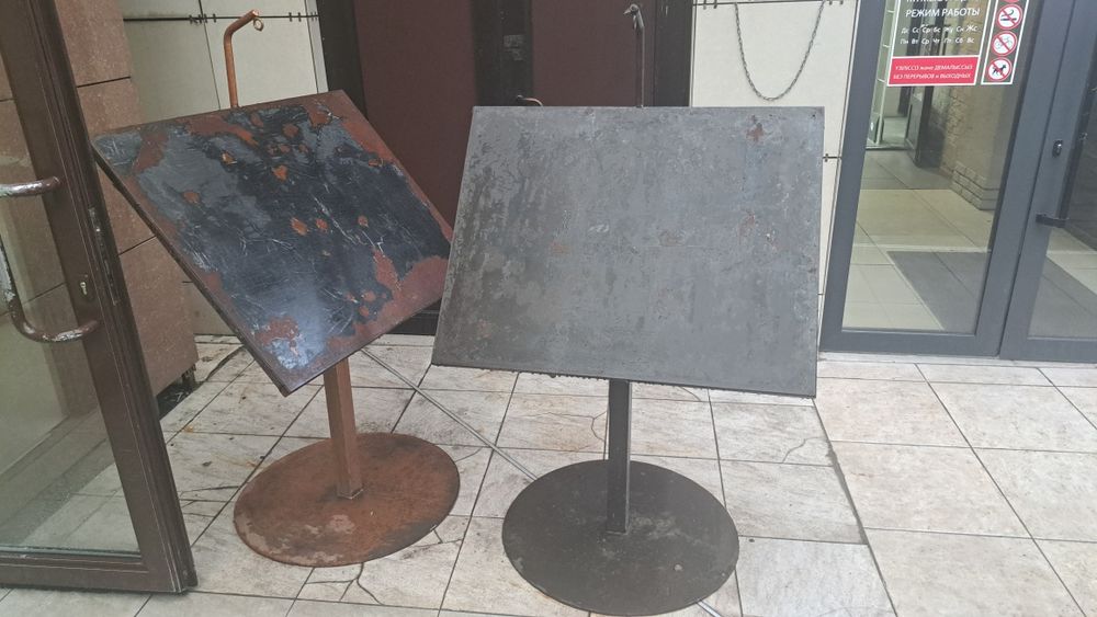 Уличные меню.стэнд для рекламы.