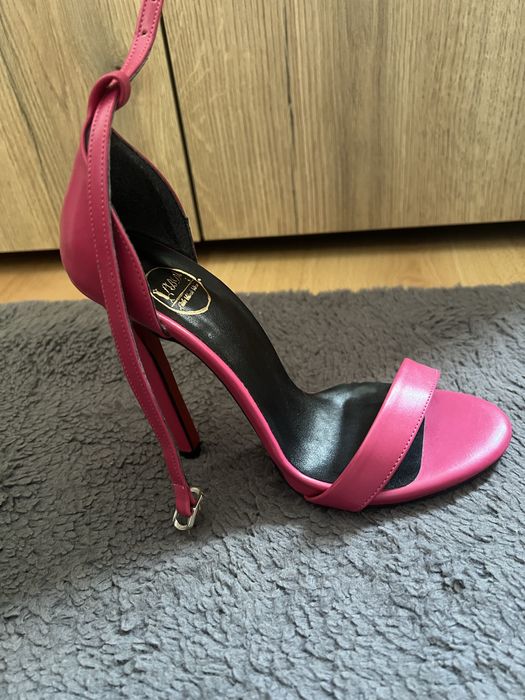 Обувки на ток розови