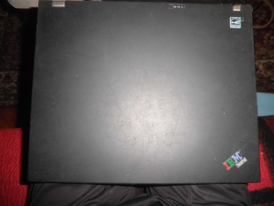 Продавам  лап  топ  Леново  .