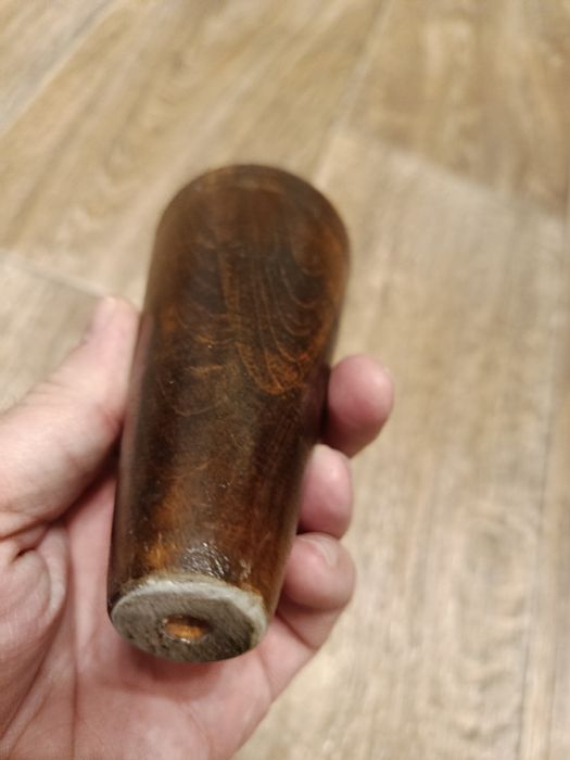 Отдам ножки мебельные.