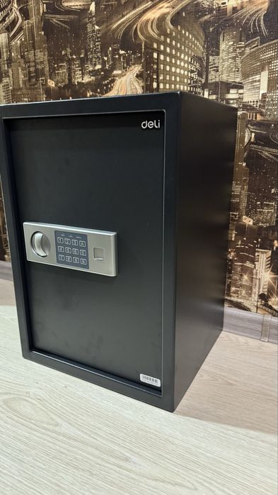 Сейф огнеупорный Deli Et 525