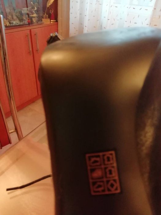 Класически обувки на марката Гес. Изцяло от естествена кожа