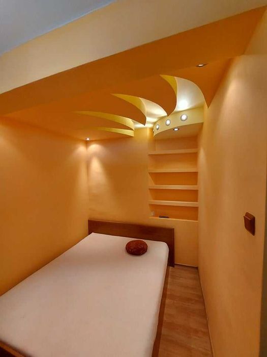 Дава се под наем Двустаен апартамент в Бургас, Славейков - 55 кв.м за 204 € - Снимка #4