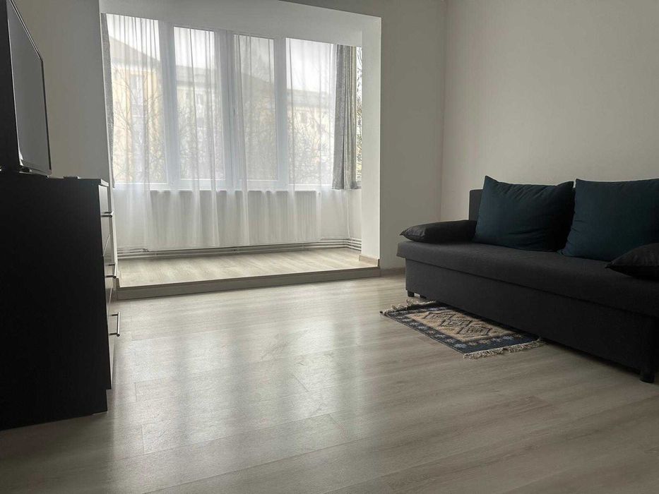 De închiriat apartament cu  2 camere, Baia Mare, str. IL Caragiale.