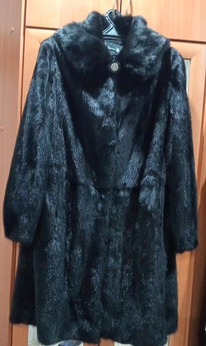 Продам норковую шубу