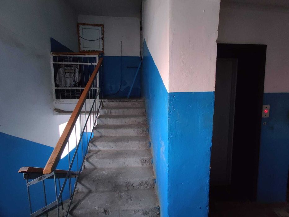 Продам 3х комн кв 8мкр