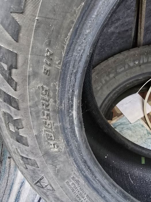 Шины по одной остались