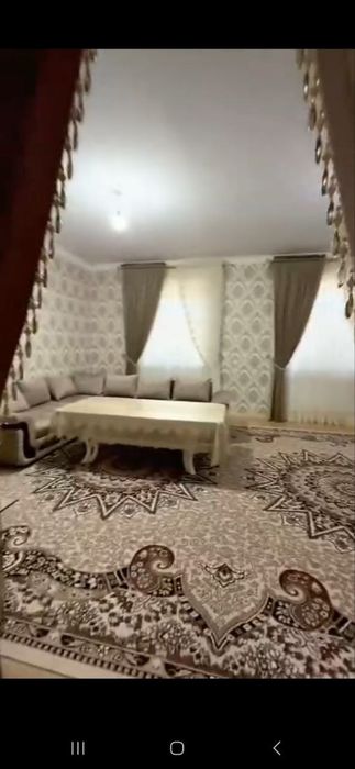 Yangi qurilgan zamonaviy kotej