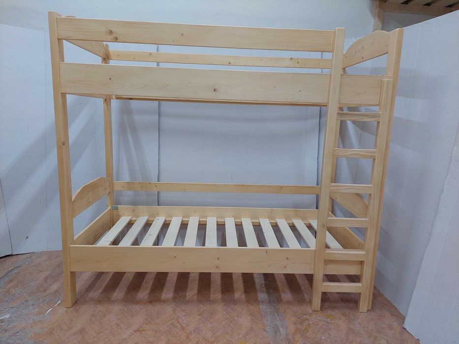 TRANSPORT GRATUIT.Pat etajat din lemn masiv.Cod 2002E
