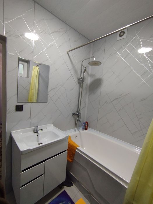 Срочно продаётся 77 серия 2 комнатный квартира с евро ремонтом