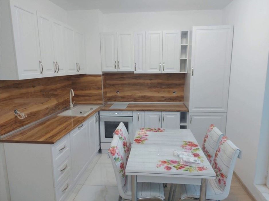 Дава се под наем Тристаен апартамент в София, Малинова долина - 77 кв.м за 712.98 € - Снимка #1