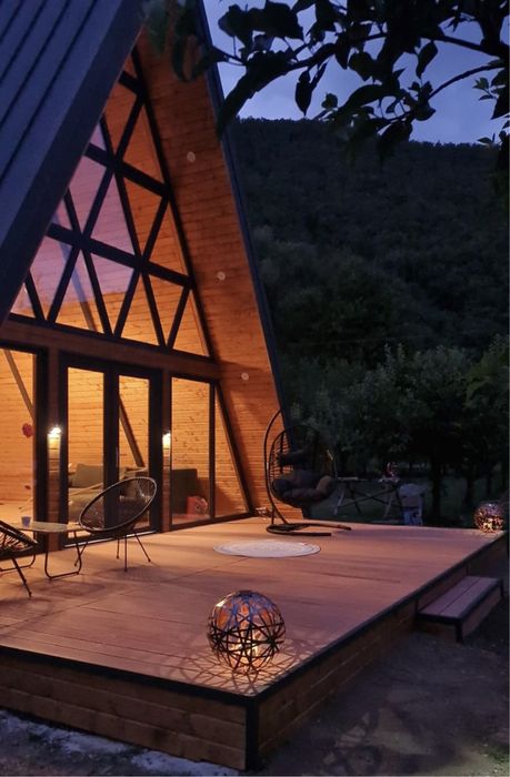 Cabana A-frame D&J libera de Craciun