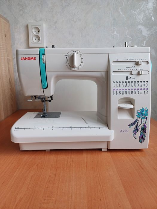 Швейная машина Janome Q-23G
