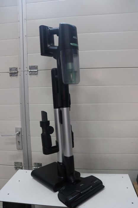 Вертикална прахосмукачка AEG Ultimate 8000 Eco (AP81B25OKO)