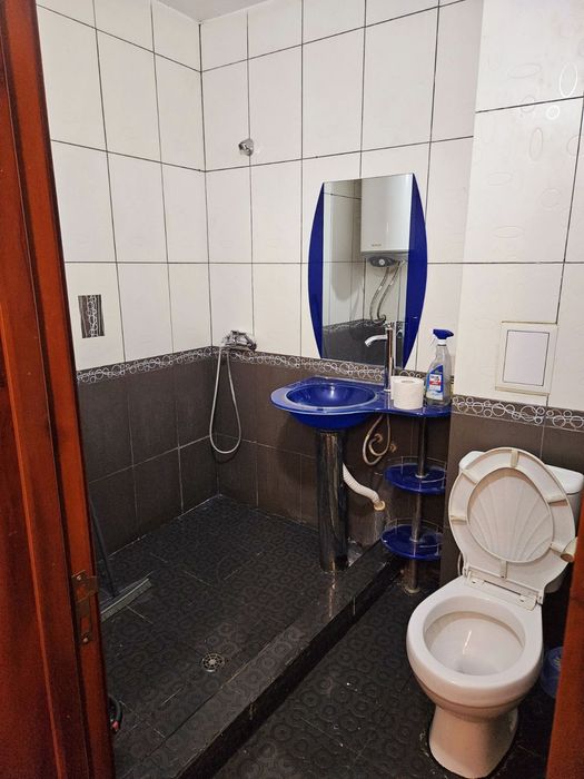 Дава се под наем Двустаен апартамент в Пазарджик, Център - 70 кв.м за 229.5 € - Снимка #7