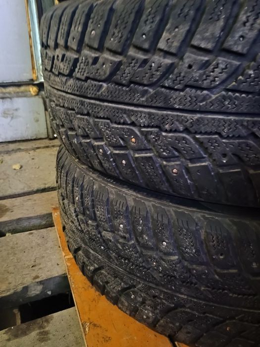 Продам диски с шинами диаметр 17.