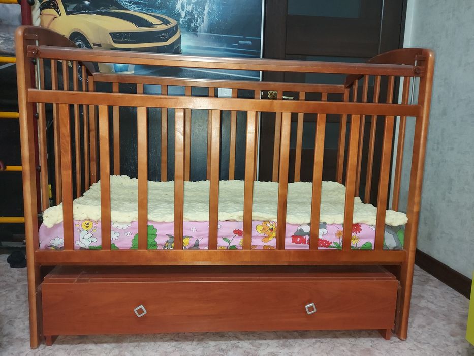 Продам детскую кровать