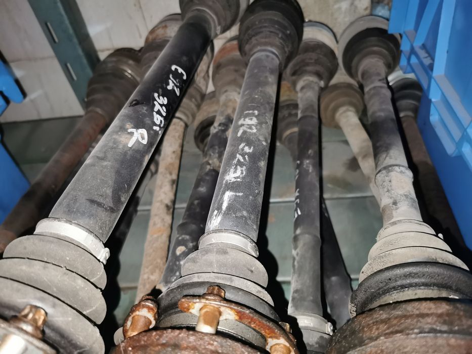 Полуоски за bmw e90 e91 e92 e93