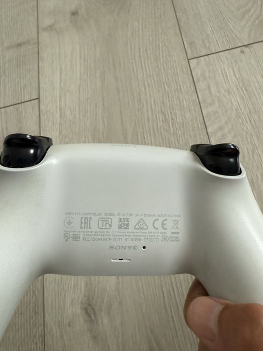 Геймпад/джойстик PS5