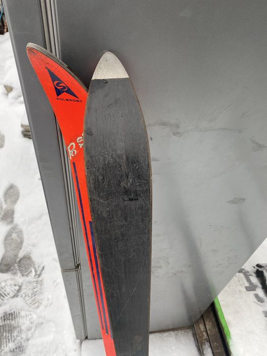 Лыжи 1м 40см……..