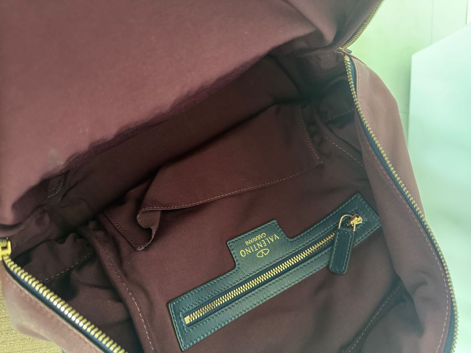 Valentino Garavani - Rockstud 100% естествена кожа раница