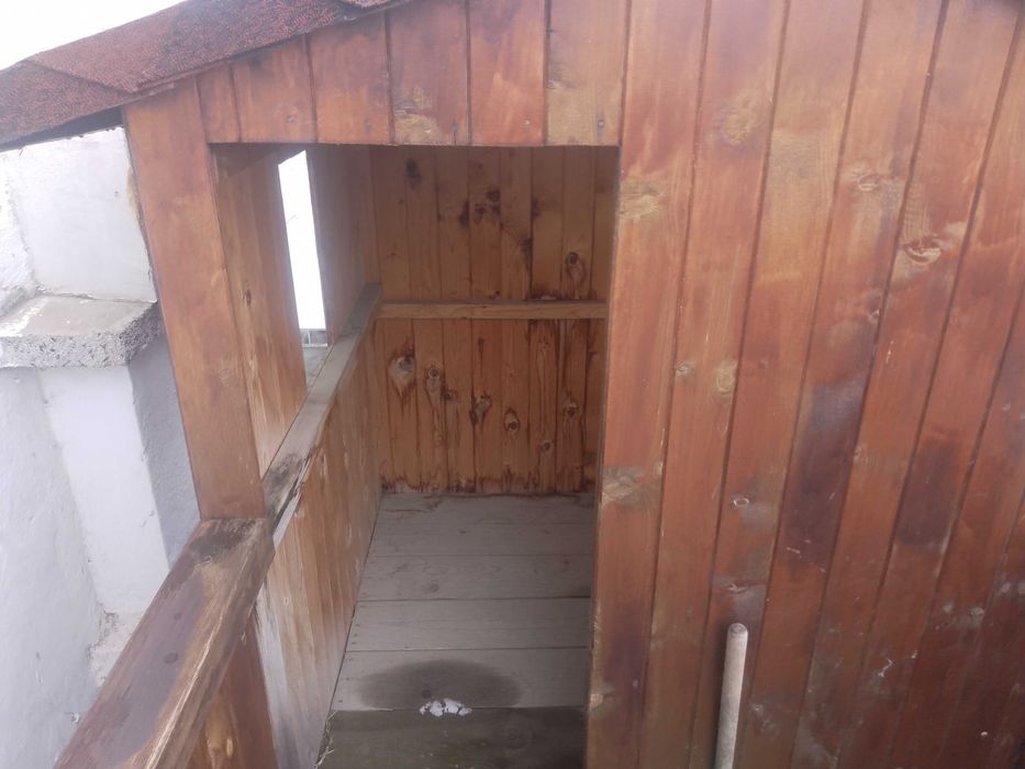 Детска къщичка с пързалка и люлки