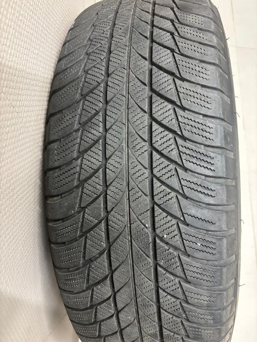 Vând jante originale BMW X5 2023– 18”