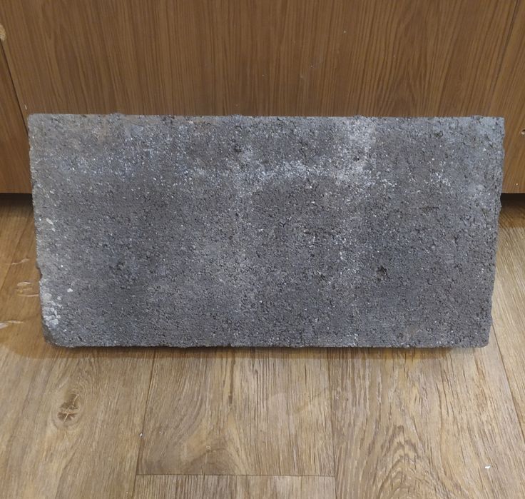 Срочно продаем бетонные плитки