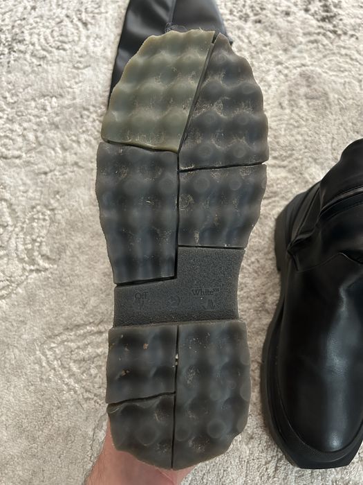 Off White boots peste genunchi