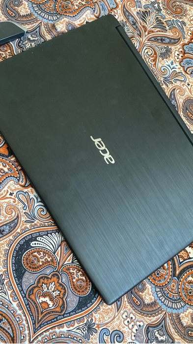 Ноутбук acer рабочи срочна.    .
