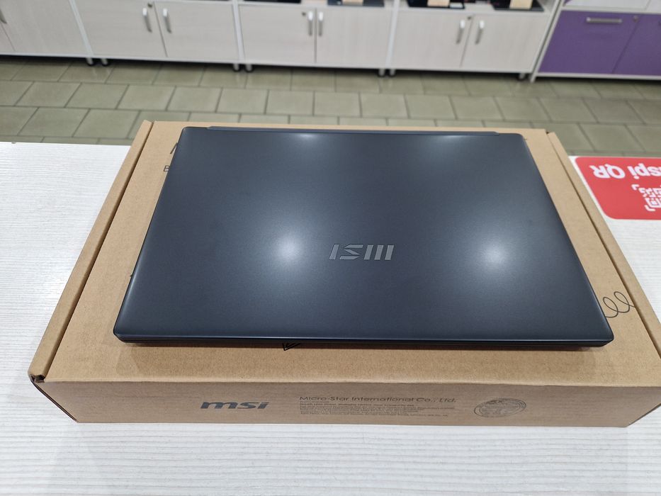 Новый Msi (Core i5-12 Gen, 512 Gb SSD)