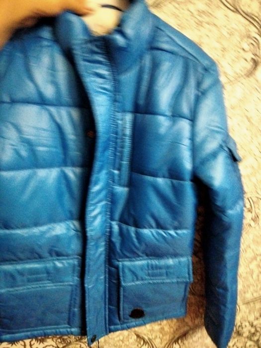 Продам куртку на мальчика