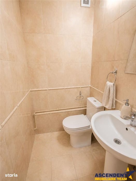 Apartament 3 camere decomandat, mobilat si utilat, Strada Toamnei, Cen