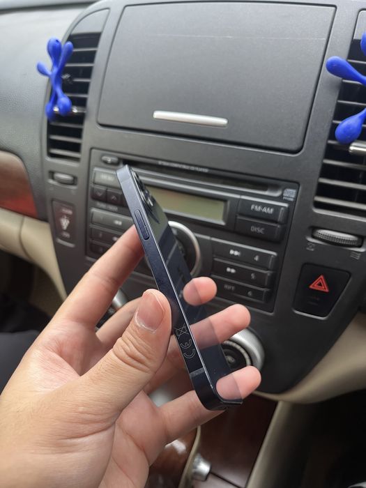 Продам Айфон 12мини 64ГБ 72%емкость