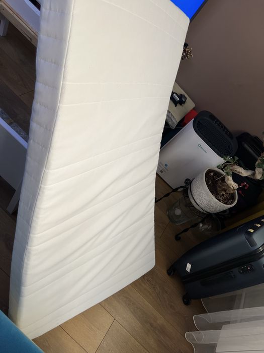 Patut copii IKEA SUNDVIK. Patul are și somiera.