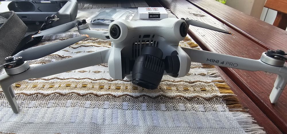 Дрон DJL Mini 4 Pro