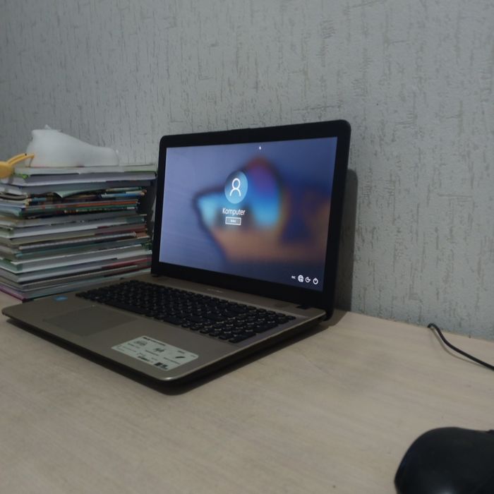 Ноутбук Asus x541s