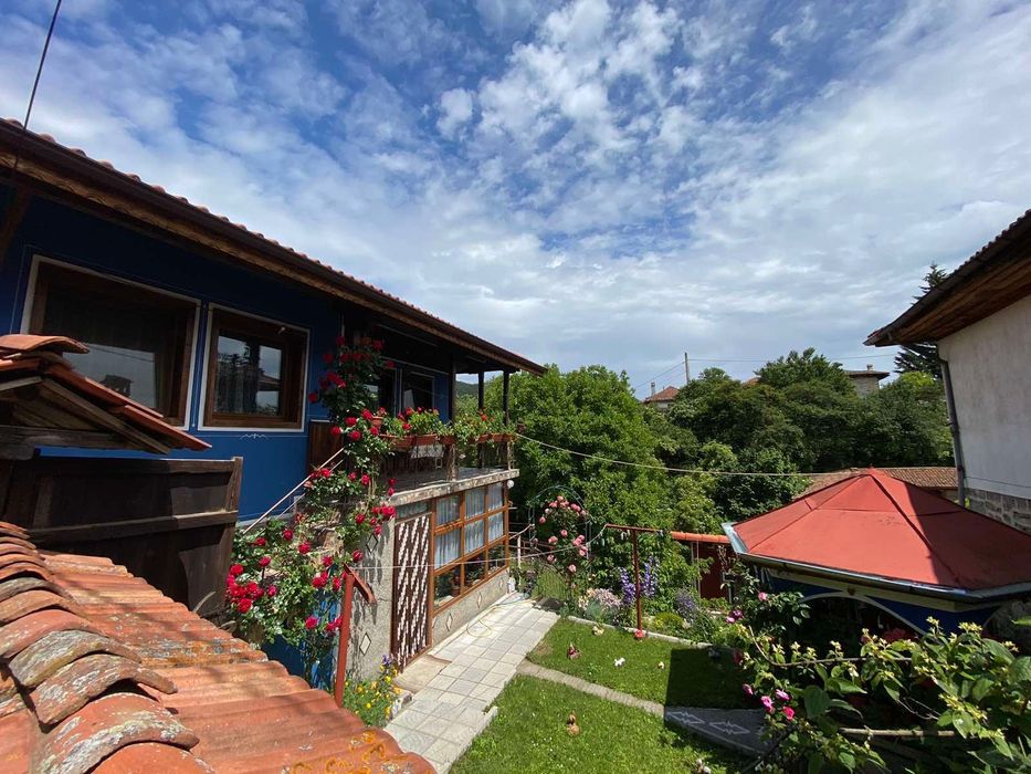 Продава се Къща в Копривщица - 154 кв.м за 1039 €/кв.м - Снимка #2