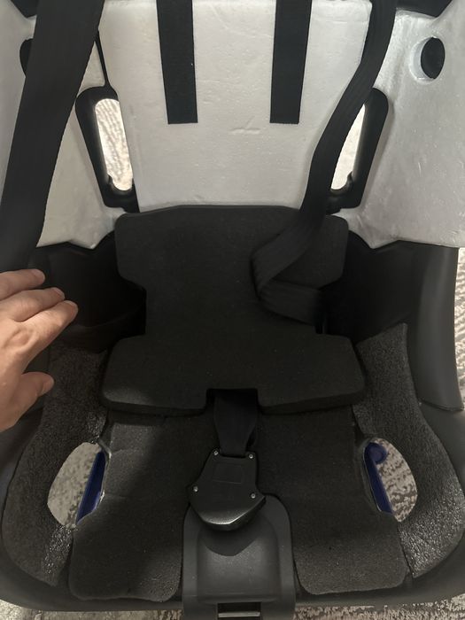 Scaun auto Axkid Minikid 2 (2022) cu accesorii