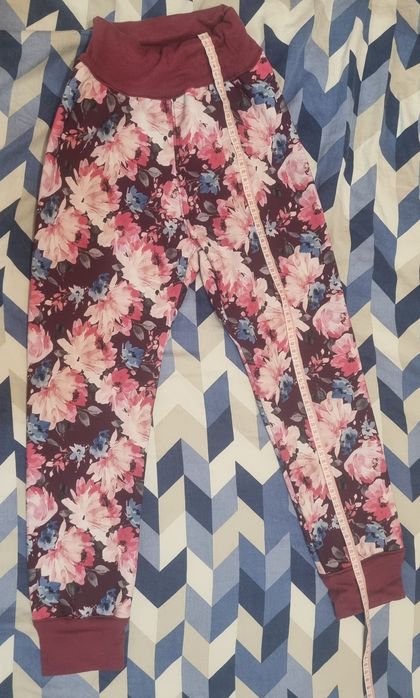 Vând  pantaloni Softshell (M  122) - preț 80lei