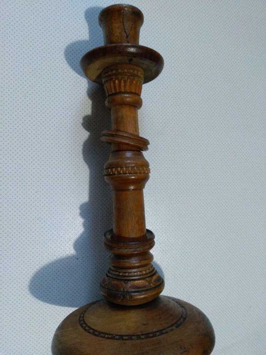 Свещник - дървен