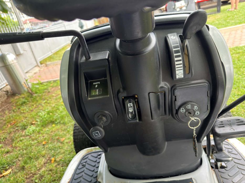 Тракторна косачка MTD Swiss-Edition 16/92 H Hydrostatic | Briggs & Stratton Intek V-Twin 16 HP | + Снегорин | Нов внос от Швейцария