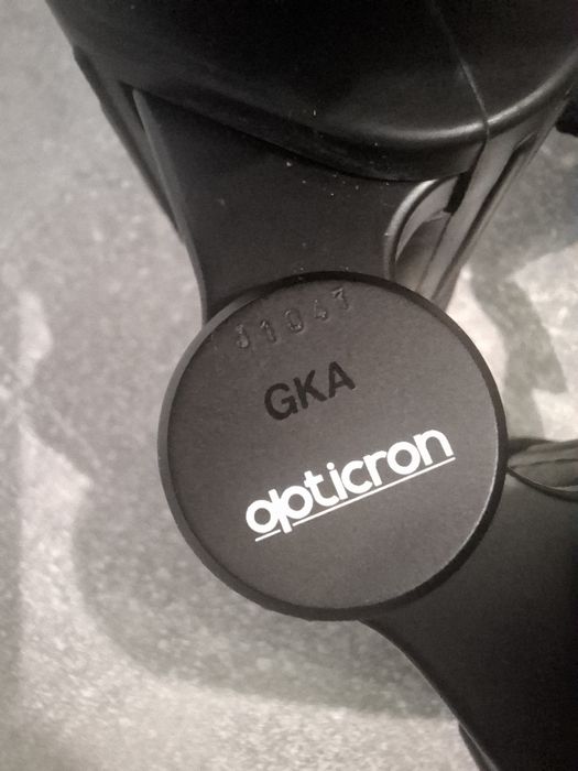 Binoclu Opticron Imagic 10×42