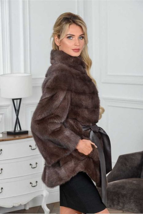 Haina vizon blana naturala, culoare capucino  , Haină de nurcă ca nouă