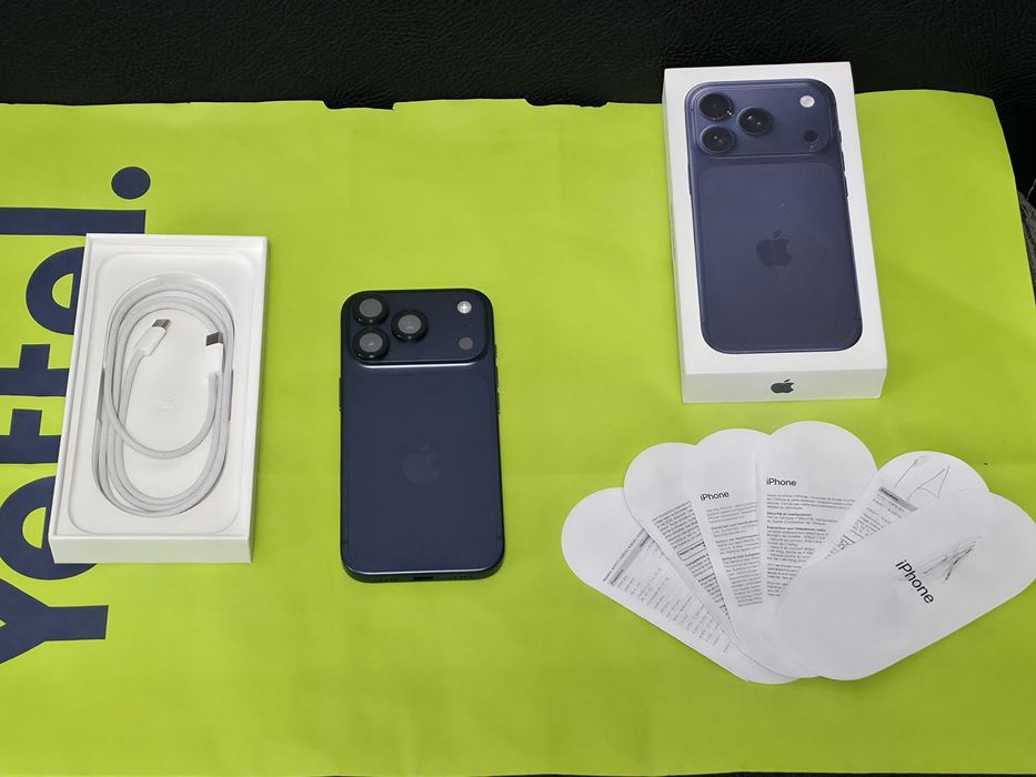 КАТО НОВ 256GB iPhone 17 Pro Yettel Гаранция 2028г. Blue | Син