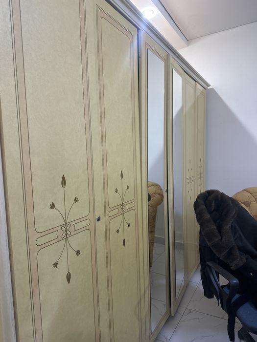 Бальшой шифонер 3 метра